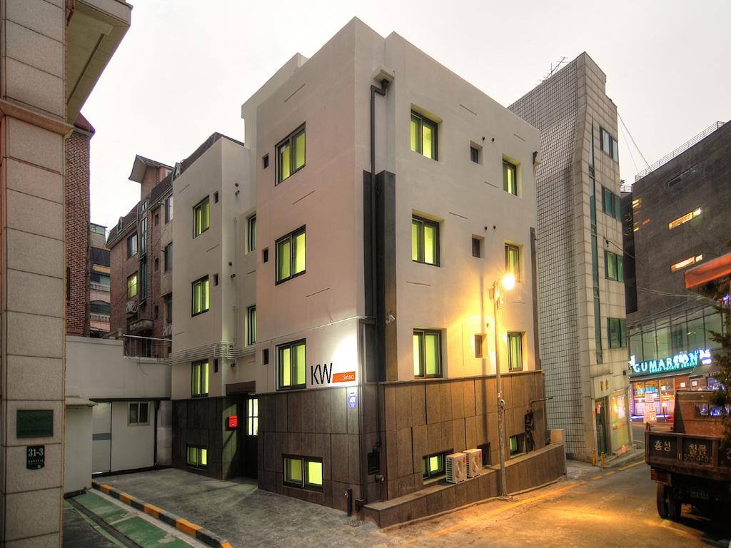 Hostel Kw Sinsa Szöul Kültér fotó