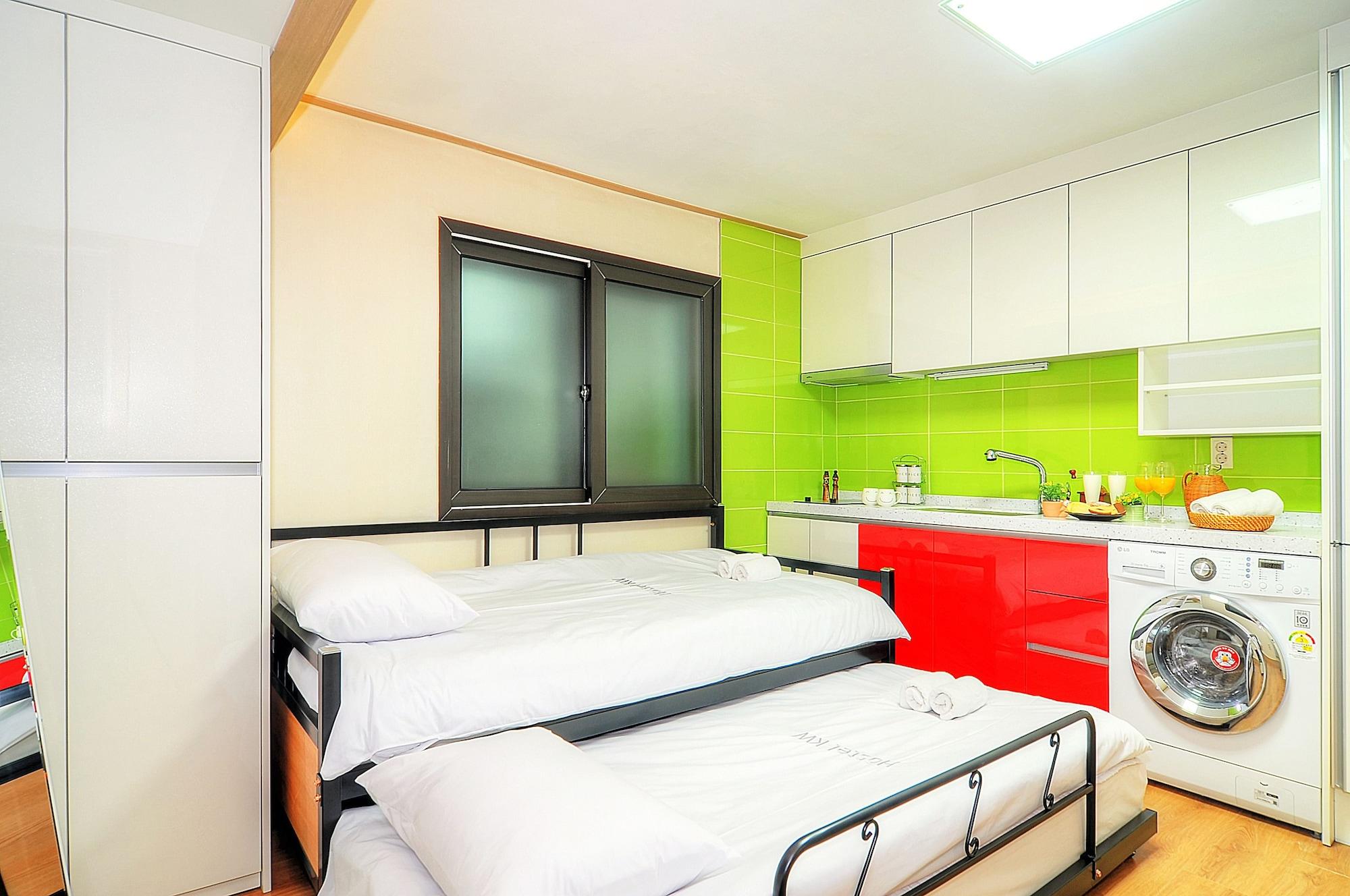 Hostel Kw Sinsa Szöul Kültér fotó