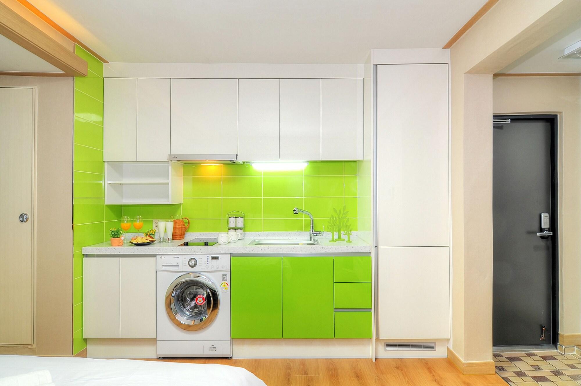 Hostel Kw Sinsa Szöul Kültér fotó